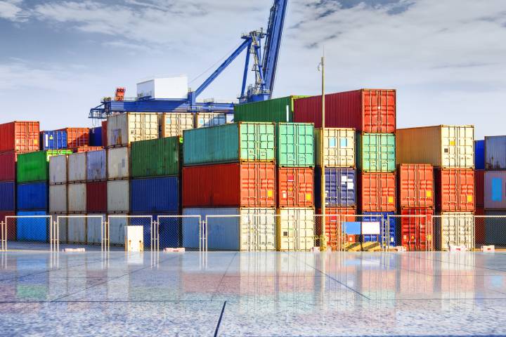 Seven Facts About How Companies Use Containers